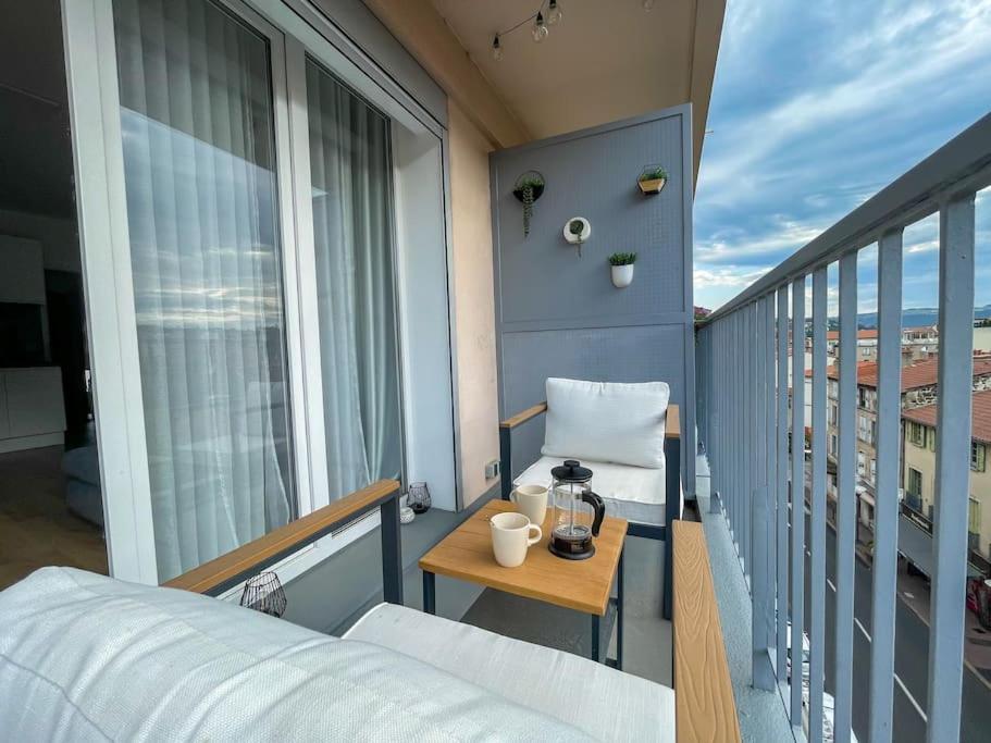 Apartment Le Lagon Bleu - Appt Wifi Parking Balcon Le Puy-en-Velay